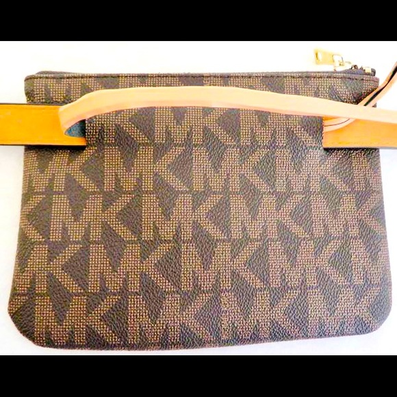 Michael Kors Dark Brown & Gold Belt hip purse - Picture 4 of 5